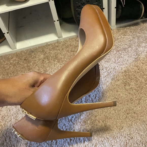 Michael Kors heels - Picture 8 of 8